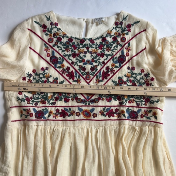 Umgee Floral Embroidered Boho Mini Dress Large Cream Babydoll Bell Sleeves Angel - Picture 9 of 11